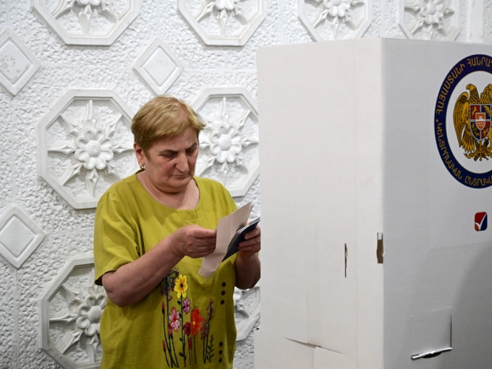 Festnahmen und Skandale überschatten Armenien-Wahl