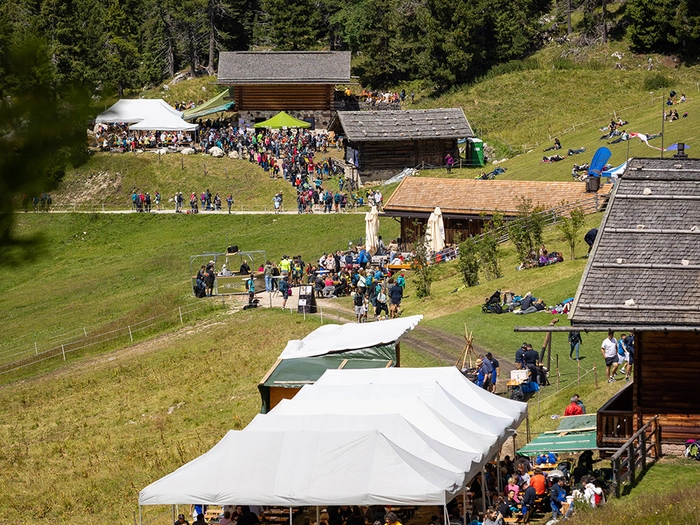 Schupfenfest unter dem Latemar