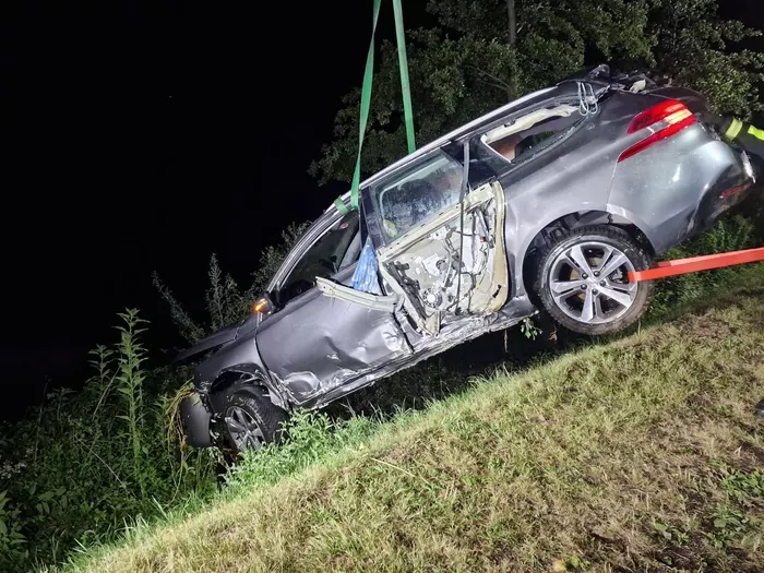 Fahrzeug stürzt in den Eisack