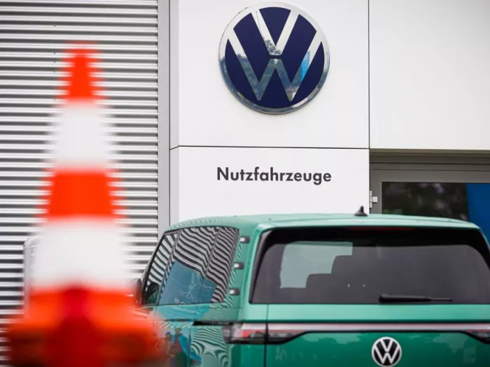 VW-Sparprogramm - Protest vor Aufsichtsratssitzung
