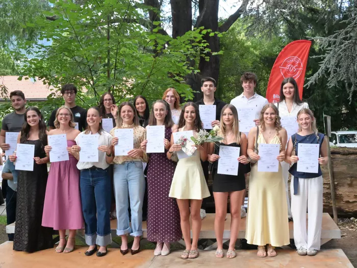 Drei Maturantinnen mit 100 Punkten und 24 mit 90 und mehr