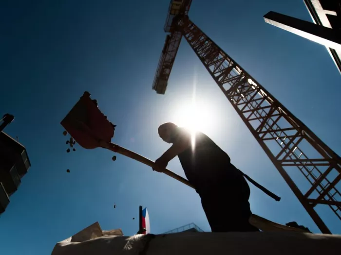 Die Hitze verändert die Arbeitswelt, doch die Schulung hinkt hinterher