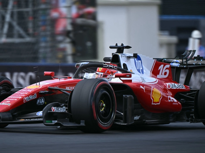 Leclerc mit erster Bestzeit - Antonelli setzt aus
