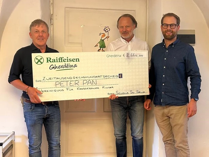 Skischule Wolkenstein übergibt 2.660 Euro an Peter Pan
