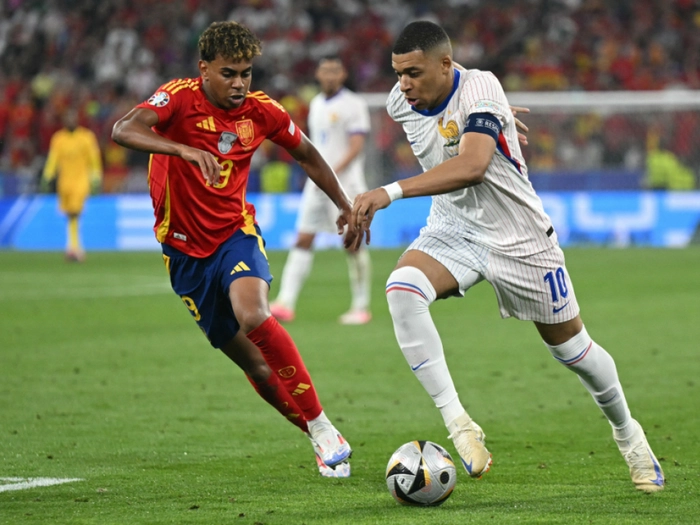 Gigantenduell Spanien - Frankreich als WM-Halbfinal-Hit
