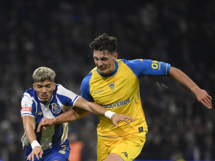 Lyon holt Felix Bacher um 4,3 Millionen Euro von Estoril