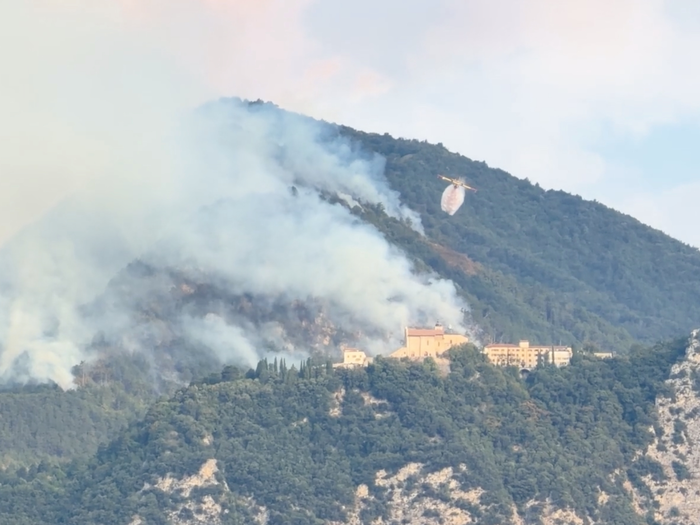 Waldbrand am Westufer des Gardasees unter Kontrolle
