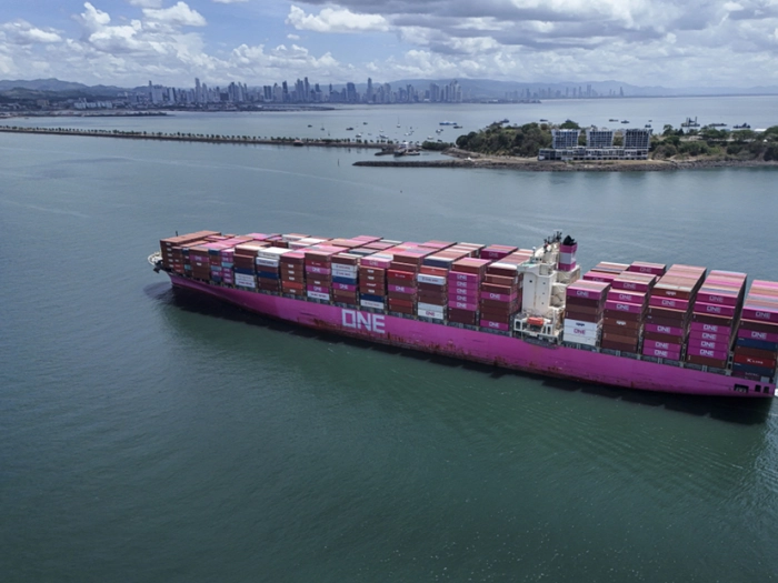 Schiffsverkehr durch Panama-Kanal wird reduziert