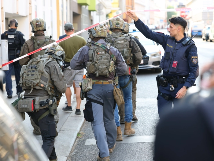 Verdächtiger ließ bei Überfall auf Dorotheum Beute zurück