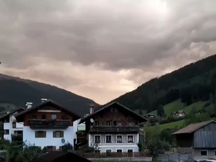 Heftige Gewitterzelle mit Hagelschlag