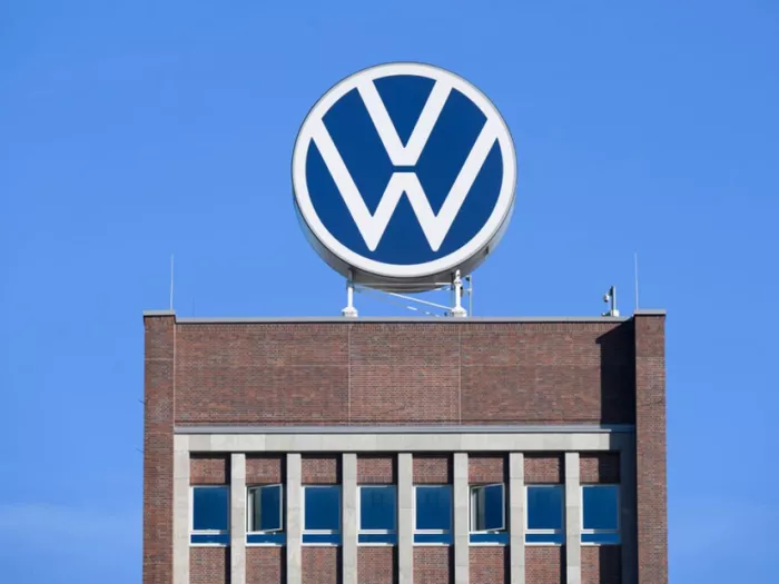 Pfeifkonzert von Beschäftigten für VW-Chef Blumes Sparplan