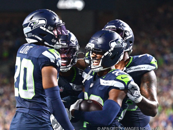 Titelverteidiger Seattle setzt sich bei NFL-Start durch