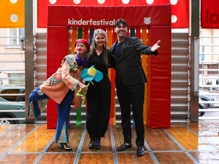 Kinderfestival eröffnet: Großer Andrang trotz Regen