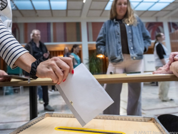 Kopf-an-Kopf-Rennen bei Parlamentswahl in Schweden erwartet