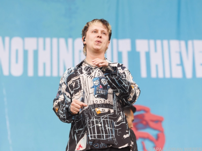 Nothing But Thieves kehren zu Anfängen zurück