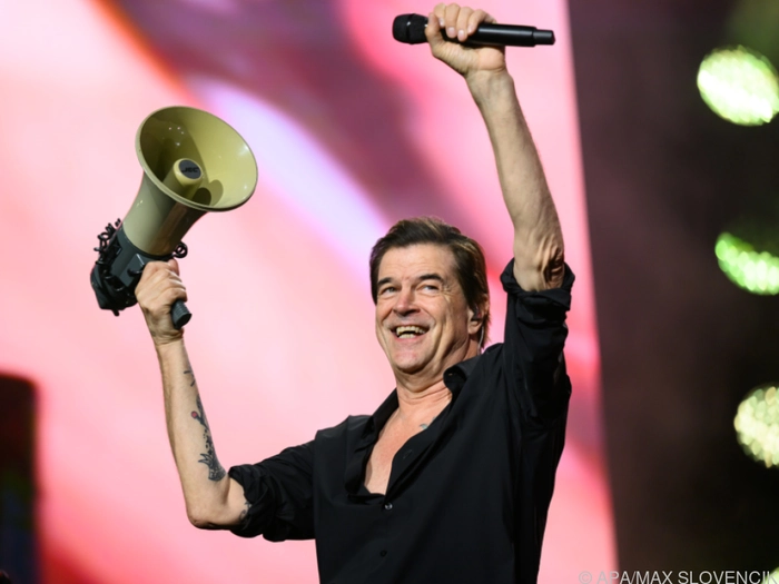 Die Toten Hosen rockten mit Vicky Leandros in Wien