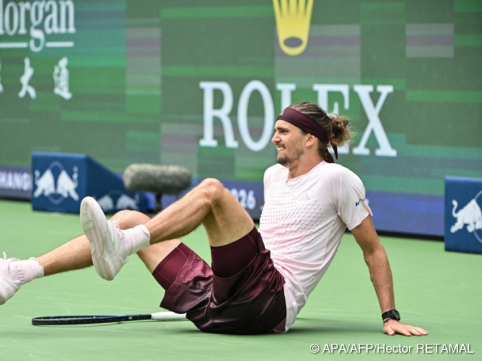 Zverev nach Schrecksekunde weiter auf schnellem Weg zur Nr 1