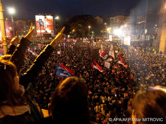 Großdemonstration der serbischen Opposition in Belgrad