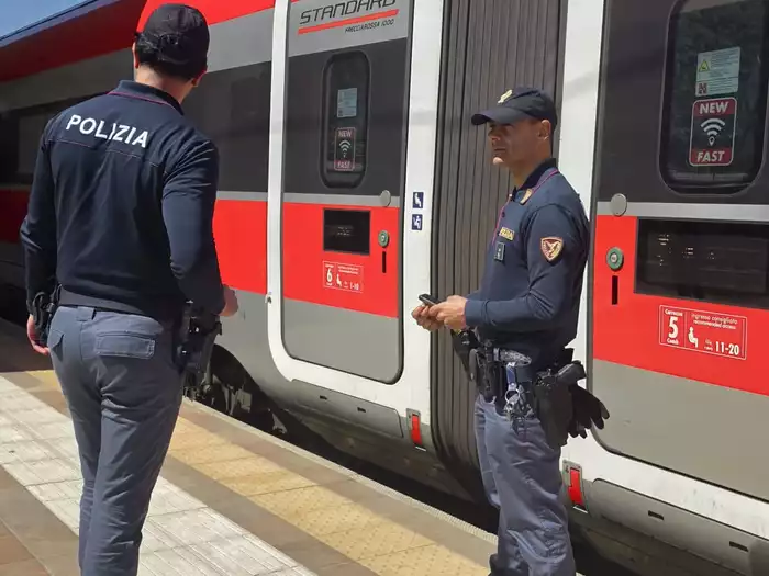 Bahnhof Bozen: Kokain unter Toilettenschüssel versteckt