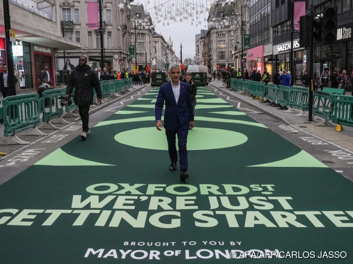 Oxford Street in London wird eine Fußgängerzone