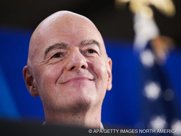 Infantino hält Kritiker hin und bleibt Antworten schuldig