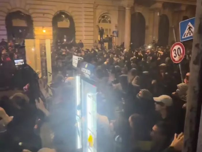 Proteste: Mailand beruhigt, andernorts Eskalation