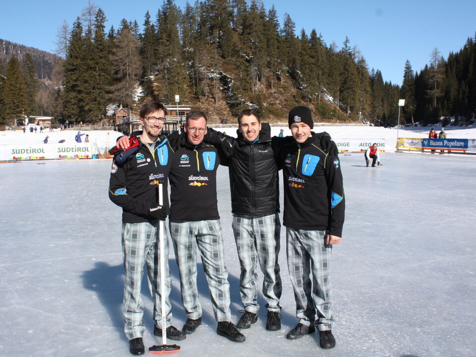 Sechster Südtirol Curling Cup: Beide Titel bleiben in Südtirol - Suedtirol News