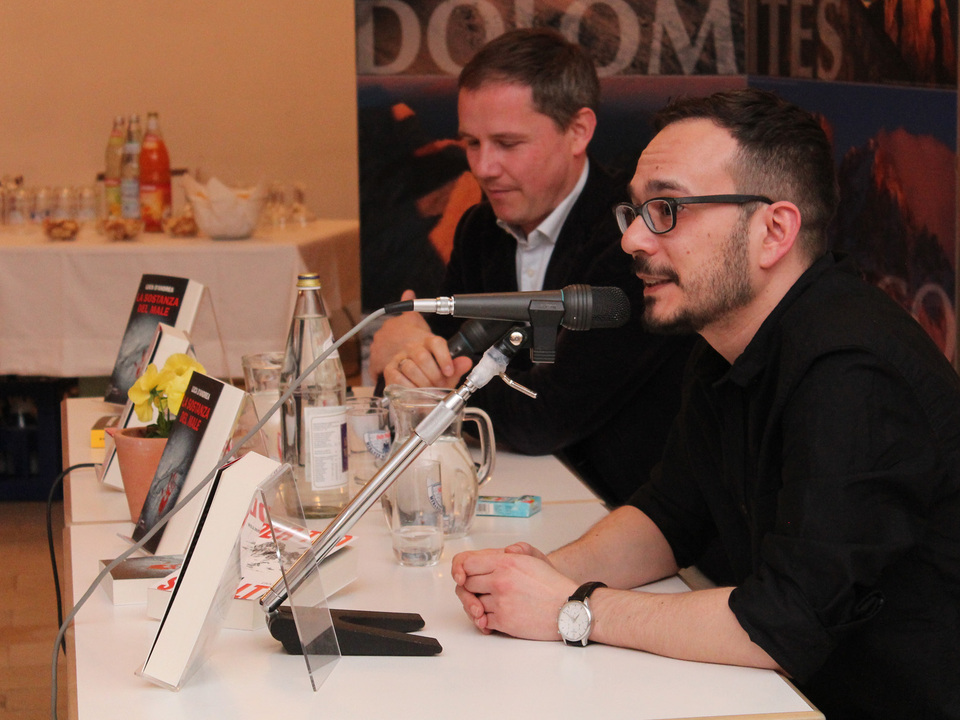 Krimiautor Luca D’Andrea begeistert in Aldein Südtirol News