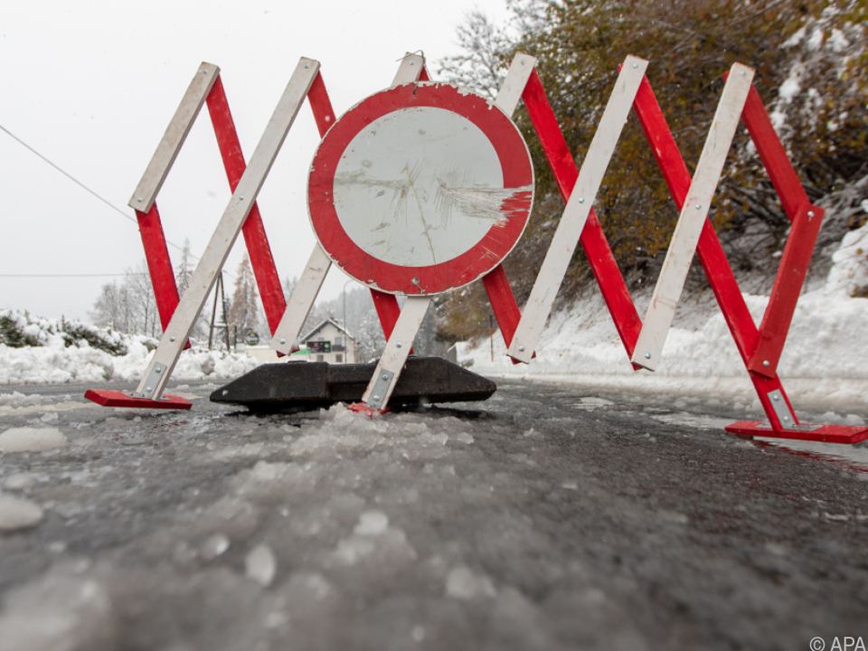 Lkw-Crash-legt-Pustertaler-Stra-e-kurzzeitig-komplett-lahm