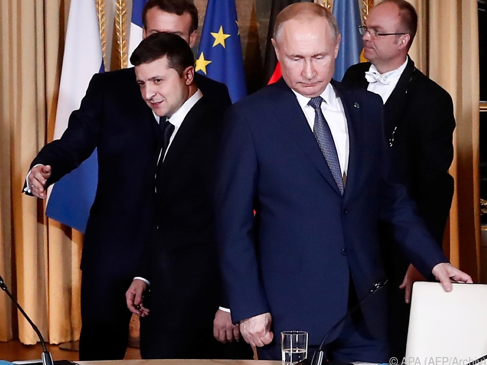 Selenskyj (l.) und Putin (r.) nähern sich beim Thema Ostukraine an