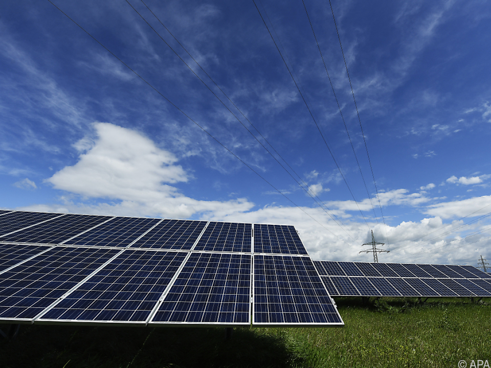solar photovoltaic fotovoltaic Umweltstiftung soll für \