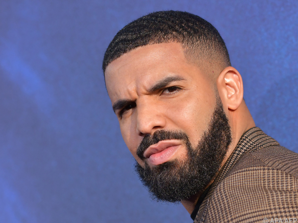 Der kanadische Rapper Drake blickt mitunter finster