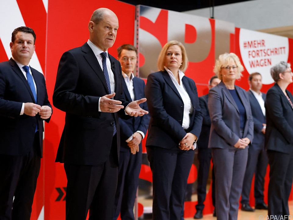 Scholz präsentiert die SPD-Regierungsriege