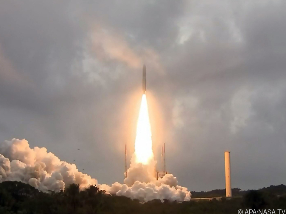 Weltraum-Teleskop James Webb mit Ariane-Rakete auf dem Weg ins All