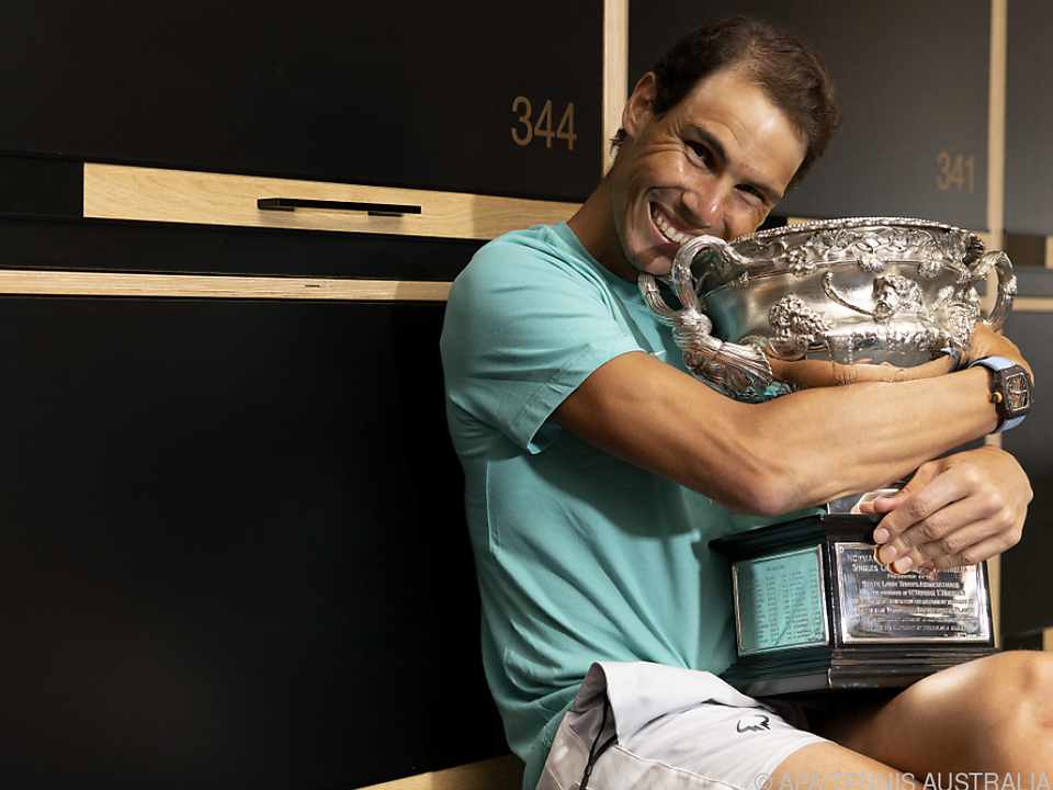 Nadal und sein 21. Grand-Slam-Pokal