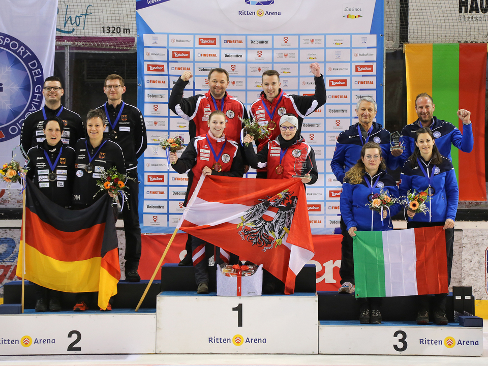 Podium_podio_Mixed_Team_WM_Ritten-Renon_Credits-Thomas_Profunser