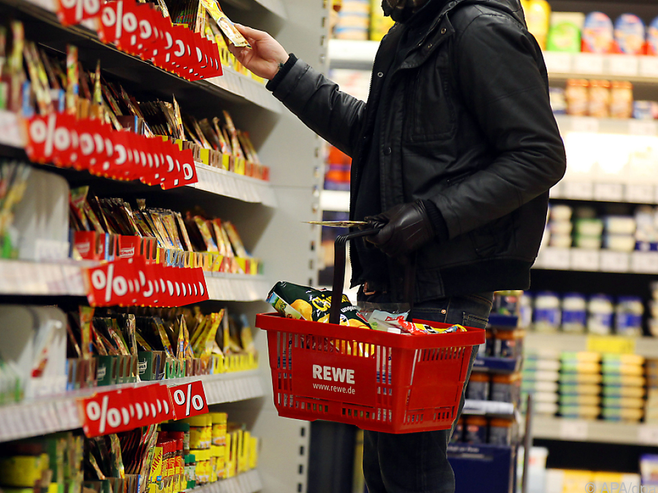 Gli italiani prendono d’assalto i supermercati a causa della guerra in Ucraina – Südtirol News
