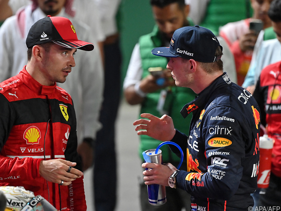 Verstappen (r.) und Leclerc mitgenommen nach dem Rennen in Jeddah