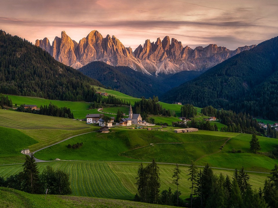 Südtirol Villnöss Landschaft