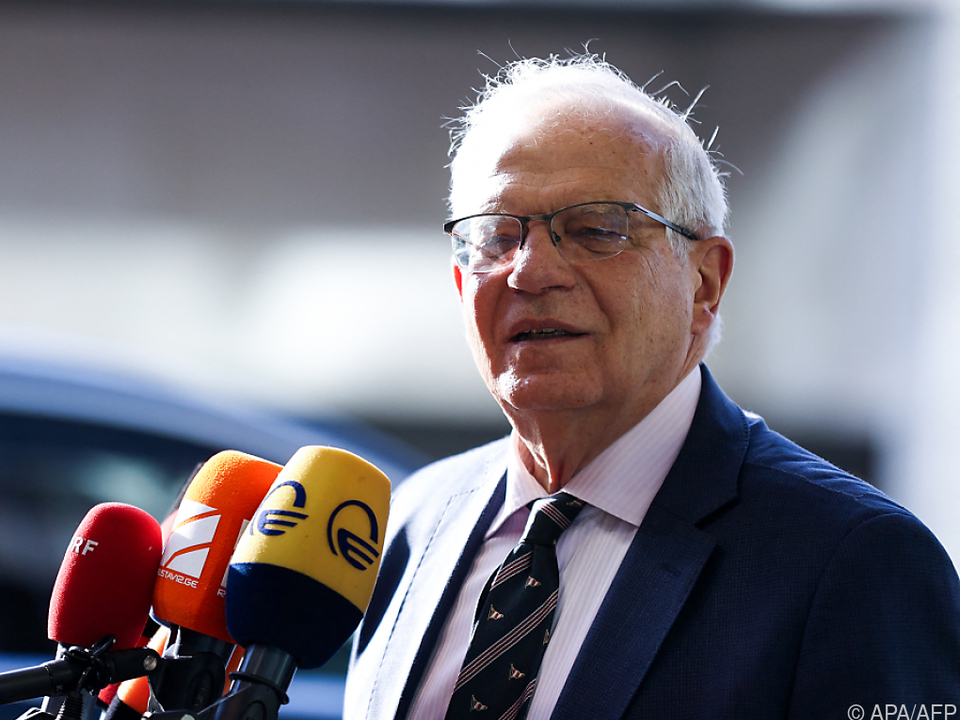 Josep Borrell will mit Waffen weiteres Leid verhindern