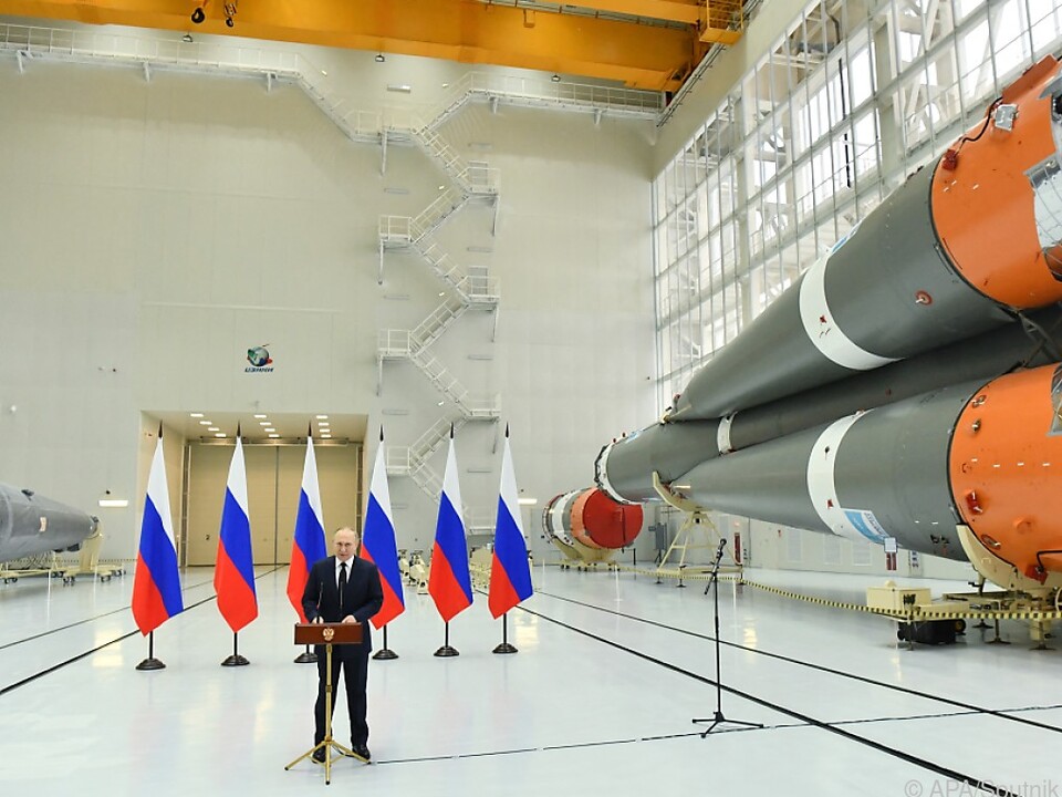 Kreml-Chef besuchte Weltraumbahnhof Wostotschny