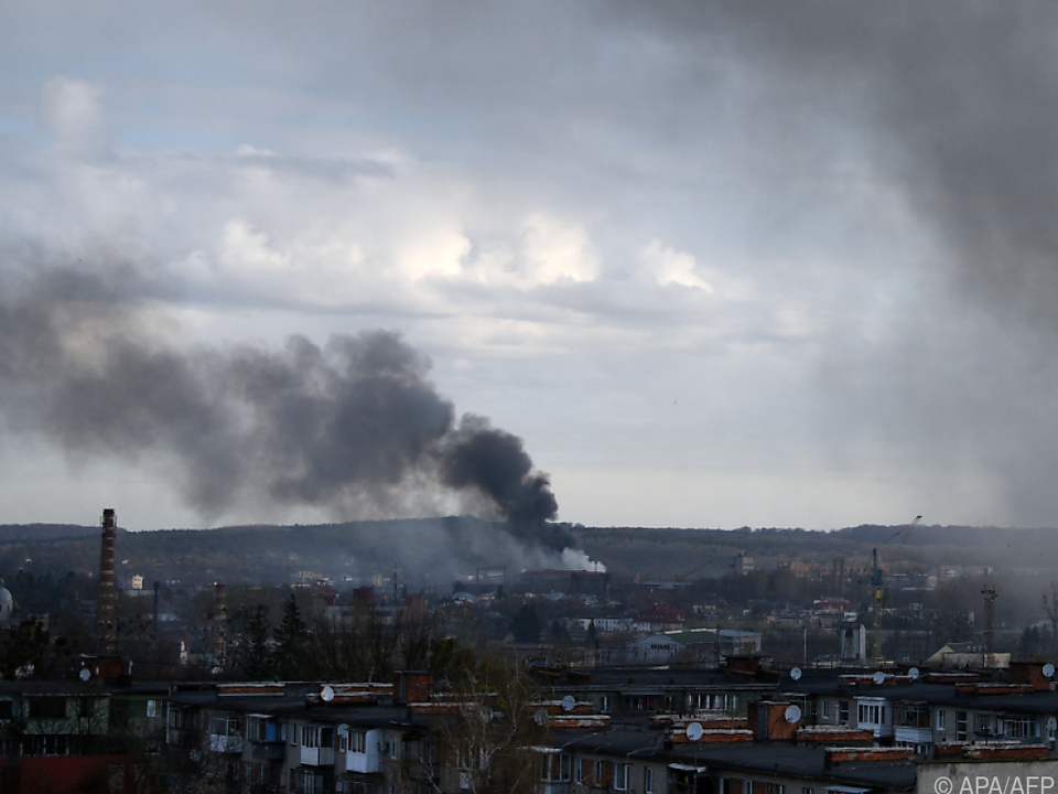 Rauchwolke über Lwiw nach russischen Angriffen