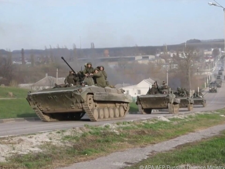 Russische Panzer auf dem Vormarsch