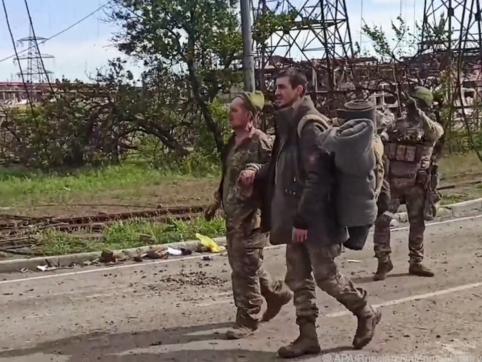 Ukrainische Kriegsgefangene aus dem Stahlwerk in Mariupol