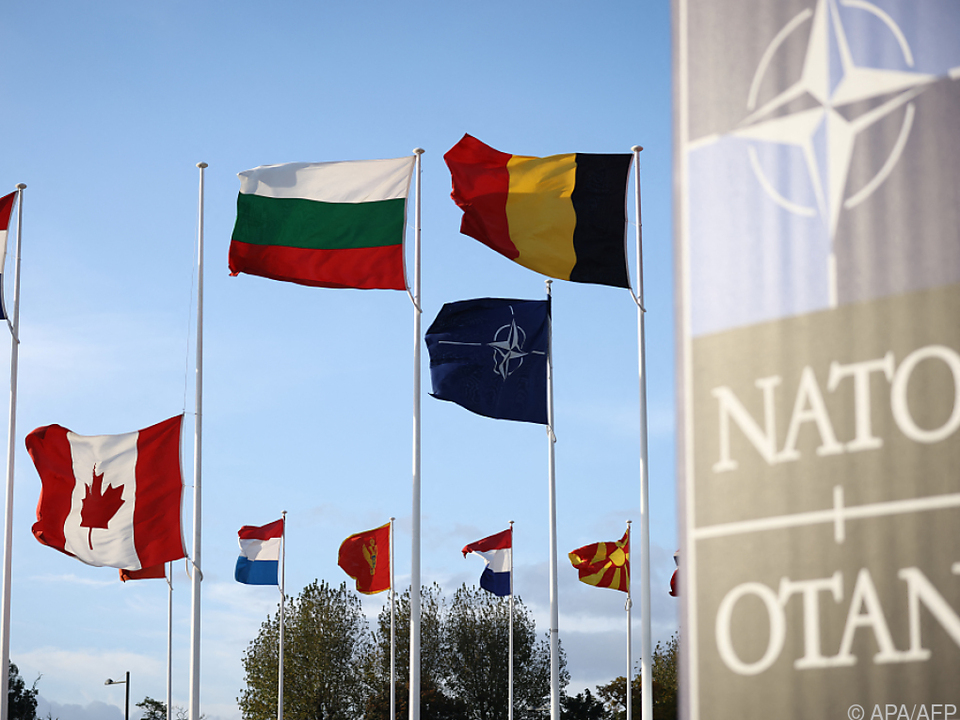 Flaggenhain am NATO-Hauptquartier bekommt bald Zuwachs