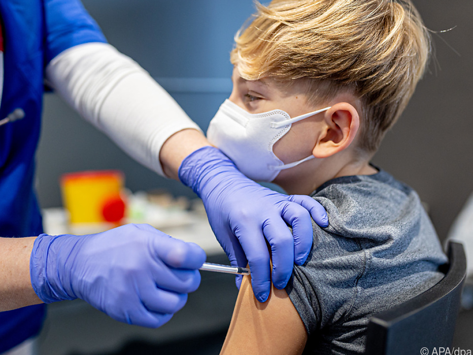 Impfen bleibt Dauerthema im Parlament