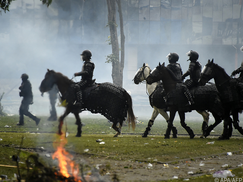 Polizeieinsatz gegen Indigenen-Proteste in Ecuador