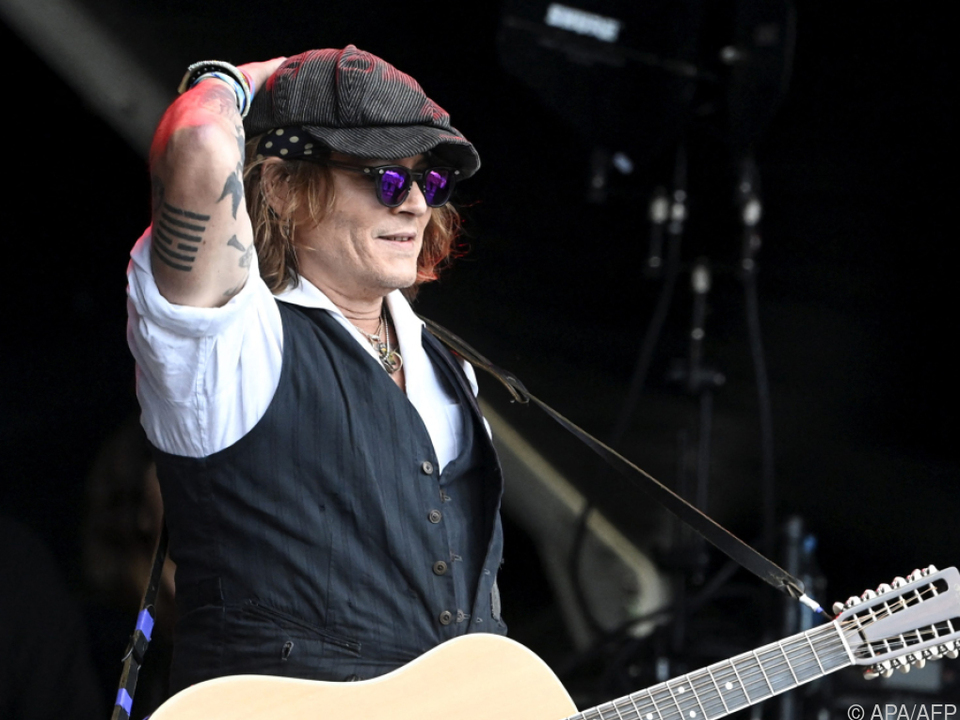 Johnny Depp sang verschiedene Coversongs