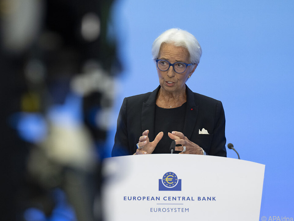 Lagarde will Inflation wieder auf zwei Prozent zurückbringen