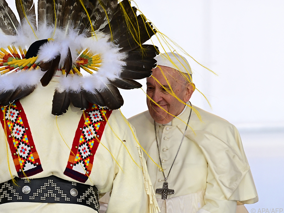 Papst bittet Ureinwohner Kanadas um Vergebung